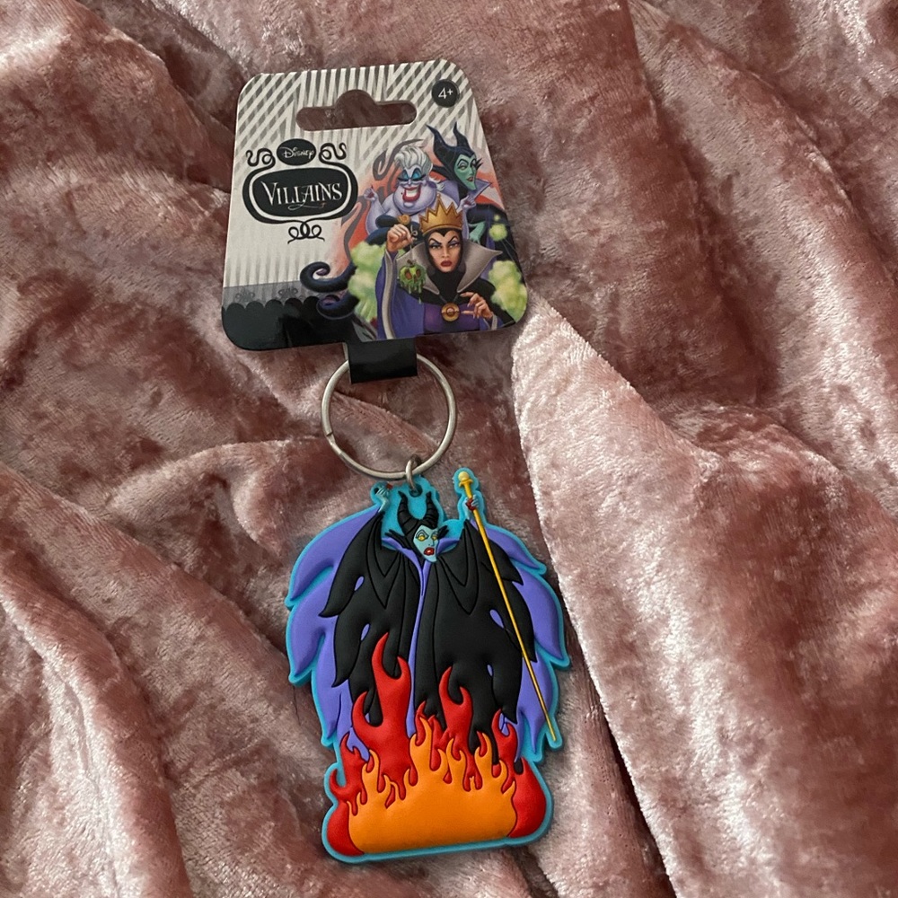 NWT Disney Villains Maleficent Key Chain!